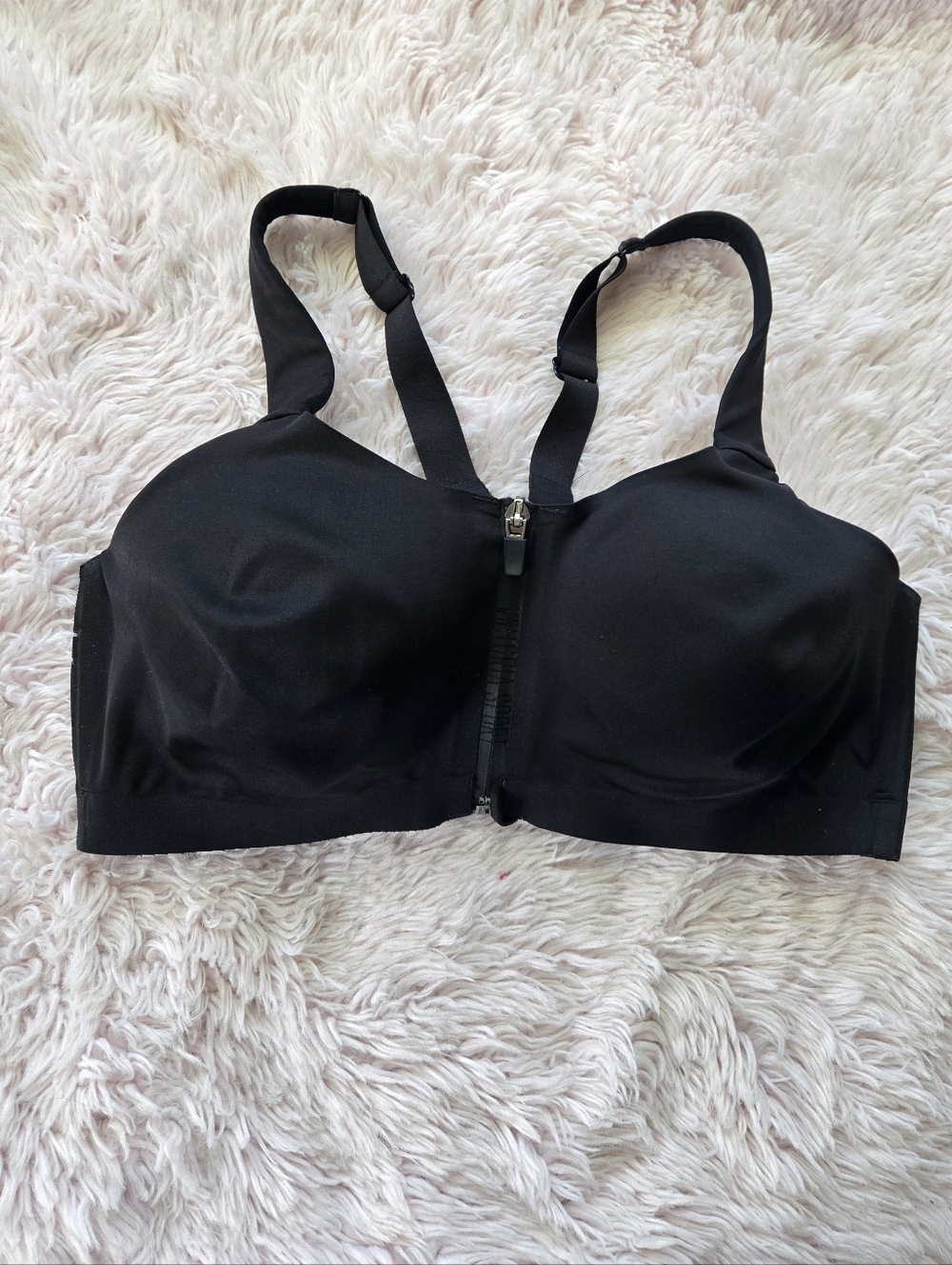 Victoria's Secret SportBlack Front-Zip Sport's Bra